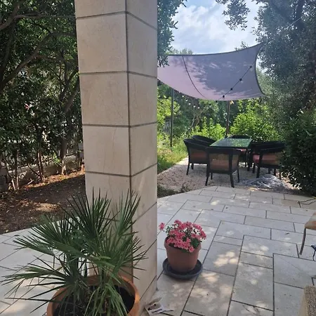 Victoria Apartments-tirkiz * Makarska